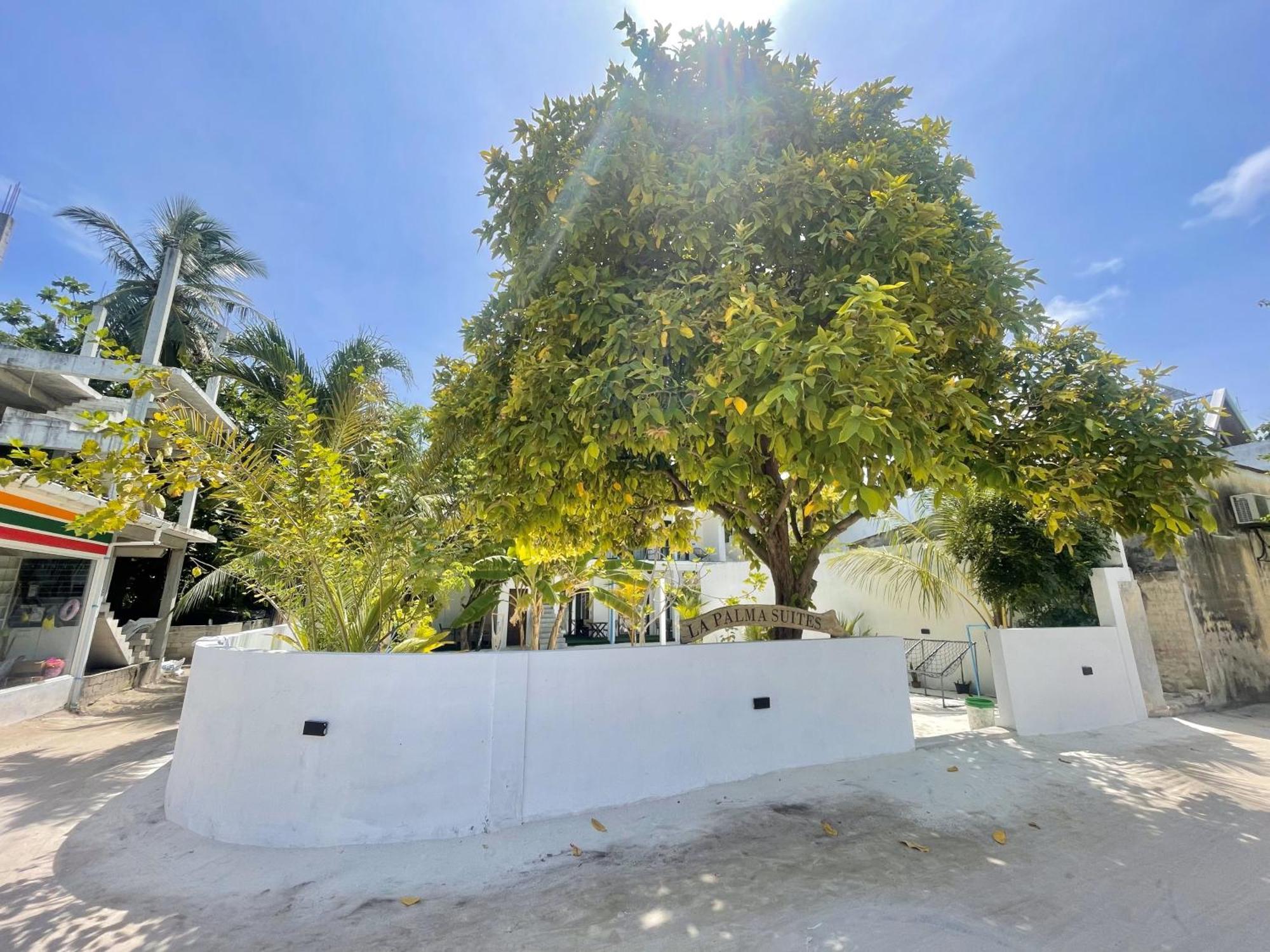 La Palma Suites Ukulhas Island Bagian luar foto